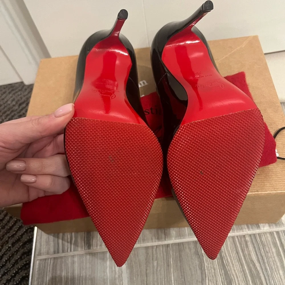 Christian Louboutin
So Kate Patent Pointed-Toe Red Sole Pump - Picture 6 of 7